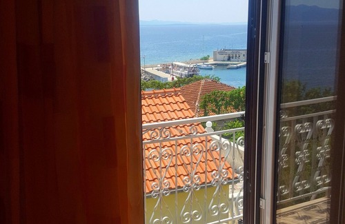 Sucuraj Apartment | Apartments and rooms Mira, (15574), Sućuraj, Croatia