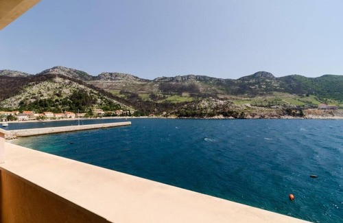 Trstenik Apartment | Apartments Bezek - Studio Apartment with Sea View 2
