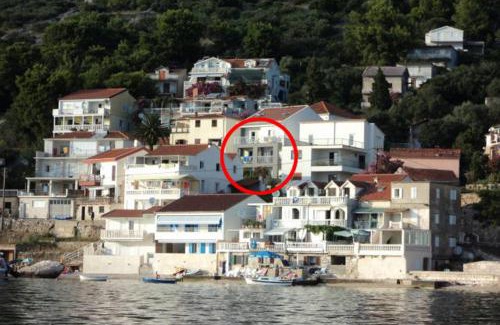 Brist Apartment | Apartments by the sea Brist, Makarska - 11078