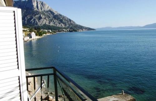 Brist Apartment | Apartments by the sea Brist, Makarska - 15465