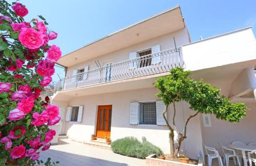 Drvenik Mali Apartment | Apartments by the sea Drvenik Mali (Drvenik) - 15535
