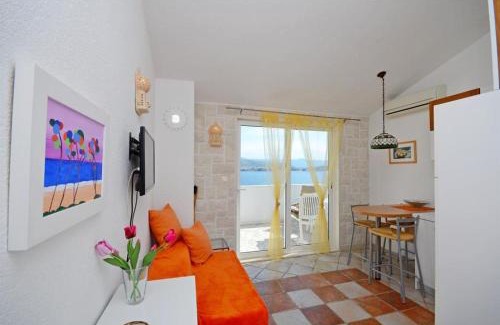 Okrug Donji Apartment | Apartments by the sea Okrug Donji, Ciovo - 12502
