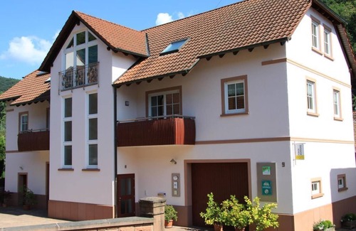 Annweiler am Trifels Apartment | Apartments in Burgunderhof - 2-bed apartment Portugieser