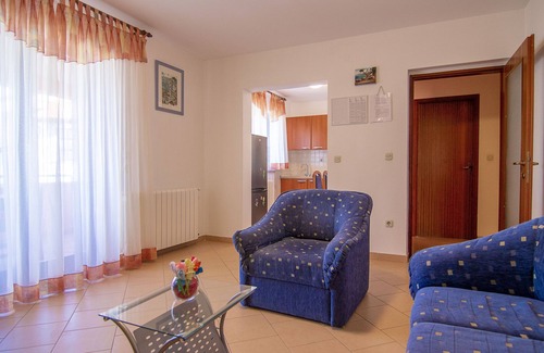 Stinjan Apartment | Apartments Edo (60341-A4) - Stinjan (Pula)