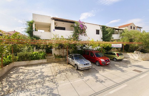 Supetar Apartment | Apartments Derado (24181-A3) - Supetar - island Brac