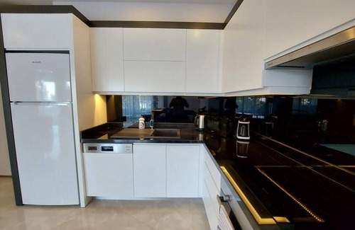 Seki Apartment | Apartments in Alania on the first line, sea and mountain view