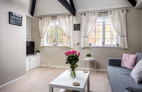 Cheltenham Apartment | Apartments in Cheltenham, United Kingdom