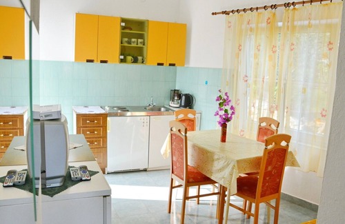 Poljica Apartment | Apartments Jasminka, (8455), Marina, hr