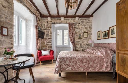 Old Town Apartment | Apartments Kaleta