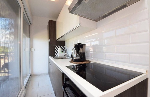 Privlaka Apartment | Apartments Lueva- Two Bedroom Apartment with Balcony and Sea View (A2)