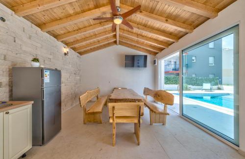 Mejasi Apartment | Apartments Maestral