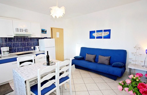 Supetar Apartment | Apartments Mara, (12239), Supetar, hr