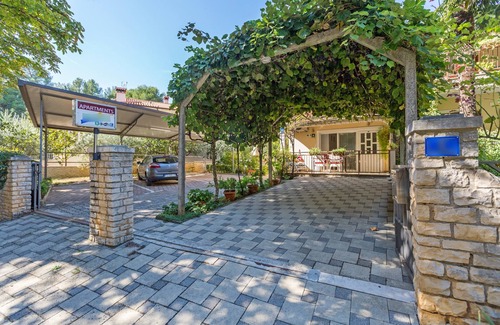 Porec Apartment | Apartments Marko, (13101), Porec, hr