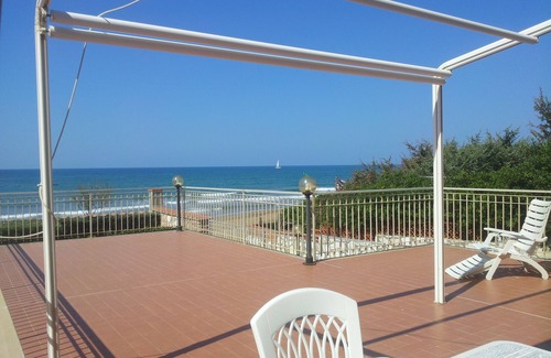 San Vincenzo House | APARTMENTS ONDA ETRUSCA