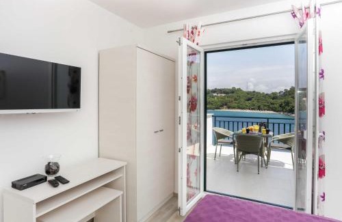 Saplunara Apartment | Apartments Posta - One-Bedroom Apartment with Terrace and Sea View - Apartman 5