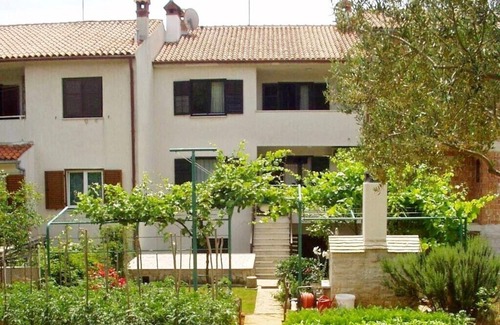Vintijan Apartment | Apartments Silvana, (12791), Pula, Croatia