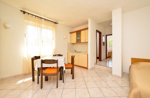 Kukljica Apartment | Apartments Villa Ana (20601-A2) - Kukljica