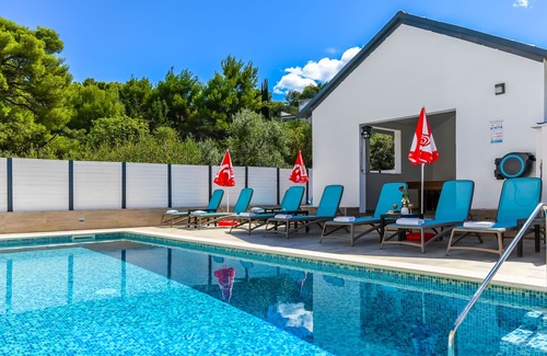 Arbanija Apartment | Apartments Villa Niko (56251-A2) - Arbanija (Ciovo)