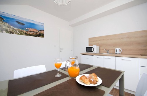 Arbanija Apartment | Apartments Villa Niko (56251-A4) - Arbanija (Ciovo)