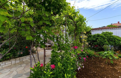 Trogir Apartment | Apartments Vinko (43051-A1) - Trogir