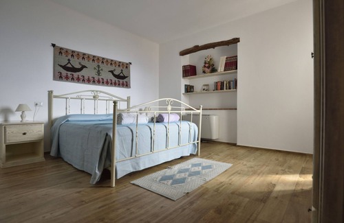 Baunei Apartment | Apartments with a wonderful view of the sea and mountains. In a calm neighborhood.