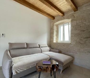 Skrip Apartment | Apartments with parking space Skrip, Brac - 23826