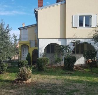 Liznjan Apartment | Apartments with parking space Liznjan, Medulin - 17974