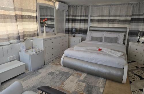 Tlokweng Cabin | Apelles Palace Guest House - Staycation of choice - Home away from yours