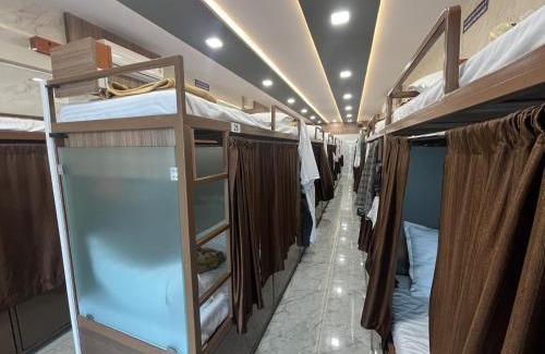 Marol Apartment | Apex Dormitory Andheri - Near Airport and Marol Metro Station