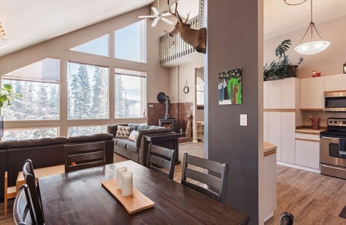 Okanagan-Similkameen House | Apex Mountain ~ Silver Moon Chalet