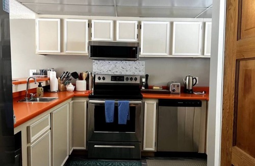 Okanagan-Similkameen Apartment | Apex Mountain~Clearview Lodge