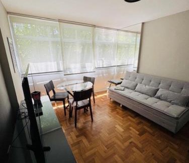 Leblon Apartment | Apezinho 5 minutes from Leblon beach