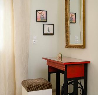 Alithini Apartment | Aphrodite Mountain View