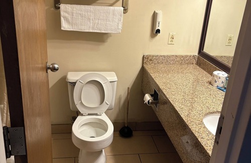 Hagerstown Hotel | APM Inn and Suites