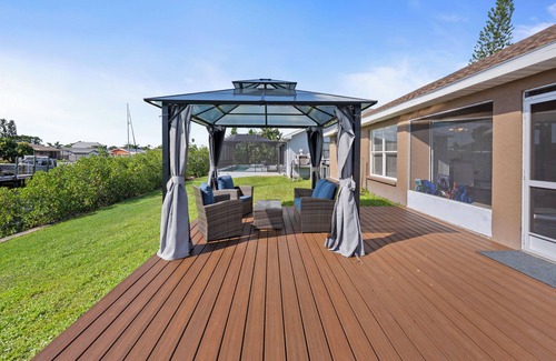 Apollo Beach House | Apollo Beach Waterfront 4BR+Dock+Near Tampa