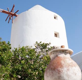 Psarou Apartment | Apostolis Windmill