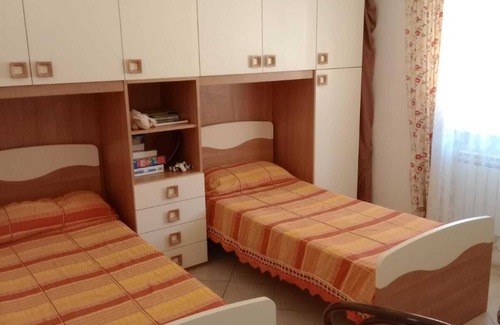 Sturla Apartment | App. con due camere: 4 posti letti, bagno e cucina attrezzata a 200 m.ospedale G