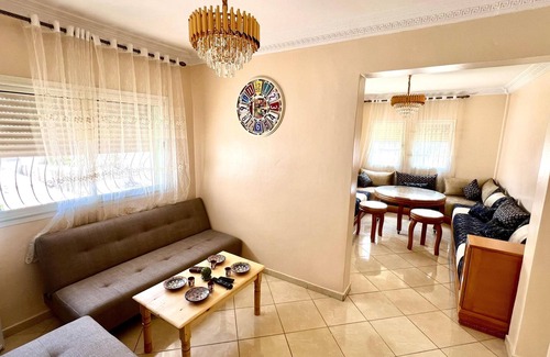 Cite Charaf Apartment | Apparently sunny for families; 5 min from the beach.