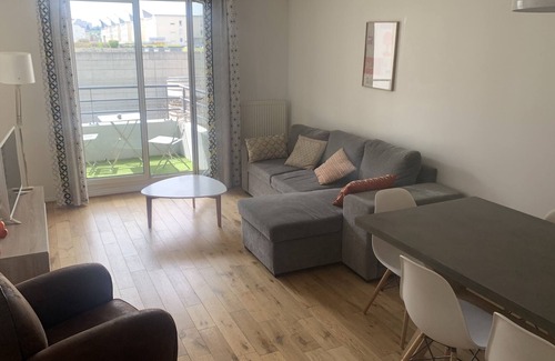 9th Arrondissement Apartment | Appart à 10 min en Métro du Vieux Lyon et du Centre Ville
