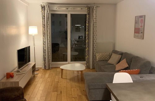 9th Arrondissement Apartment | Appart à 10 min en Métro du Vieux Lyon et du Centre Ville