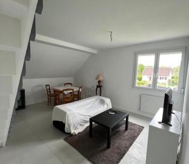 Garancieres Apartment | Appart 4 couchages possibilité 6