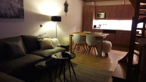 Le Praz Apartment | Appart 6 pers 3 étoiles centre proximité remontées mécanique Courchevel Le Praz - Los Robles