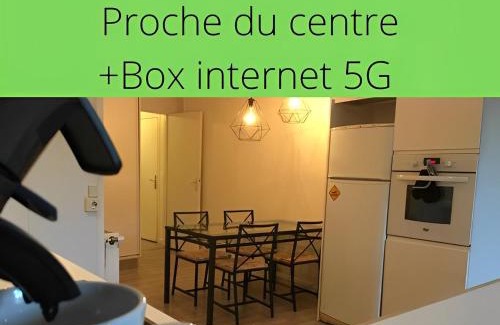 Voiron Apartment | Appart chartreux baignoire massante ,à 3 minutes du centre en bus! 2 étoiles Atout France