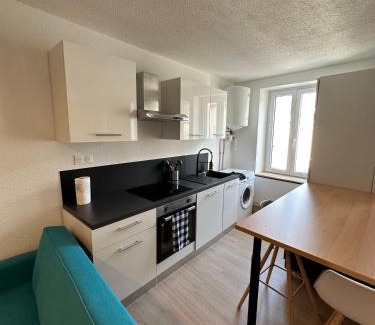Saint-Donat-sur-l'Herbasse Apartment | Appartement T3 centre Saint donat