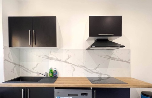 Belfort Apartment | Appart'Hôtel Le Jaurès - Private Garden & Netflix