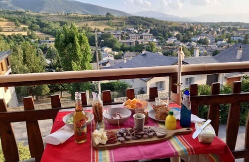 Saillagouse Apartment | Appart T2 économique 2/4 pers - Cerdagne view - heating included