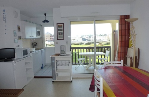 Arzon Apartment | Appart T2 clear, beautiful view port and sea, near beach and Thalasso