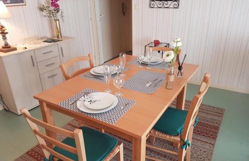 Saint-Paul-les-Dax Apartment | Appart T3 central calme proche Thermes pour cures/vacances