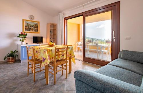 Trinita d'Agultu Apartment | Appartamento con piscina 13