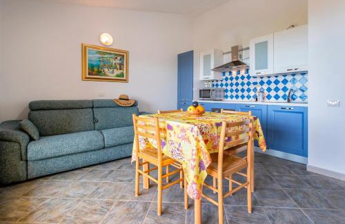 Trinita d'Agultu Apartment | Appartamento con piscina 13